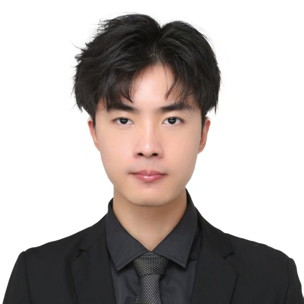 Portrait of Junjie Qiu